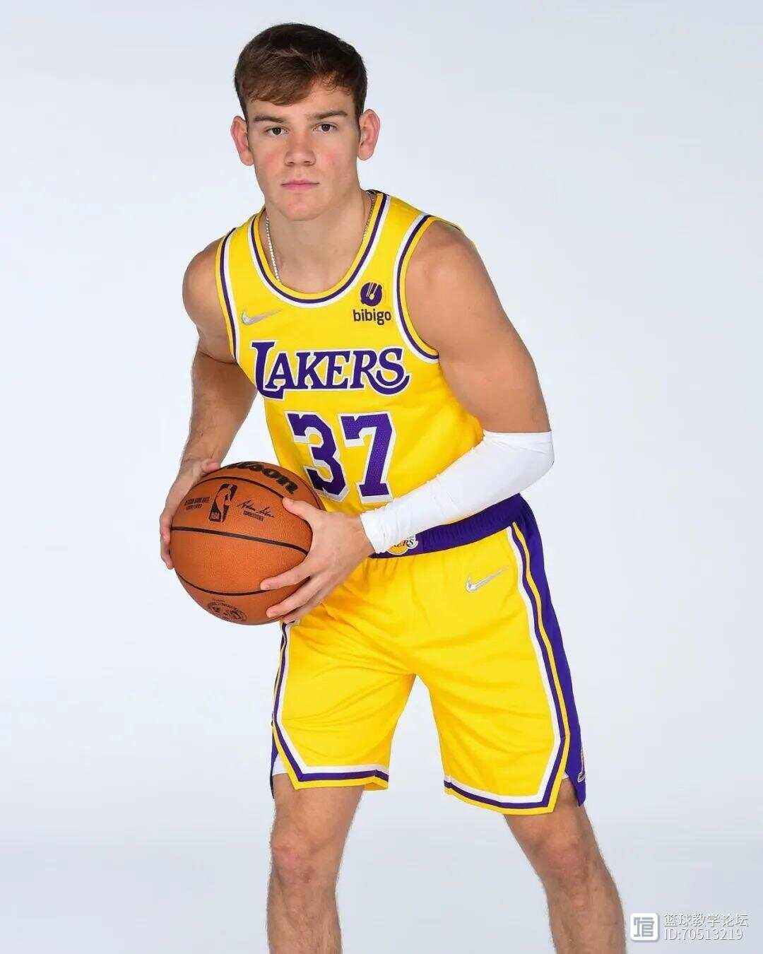 九游体育入口-转会期犹他爵士备战NBA总决赛；官宣签约细节曝光；目标明确；球队文化再被提及的简单介绍