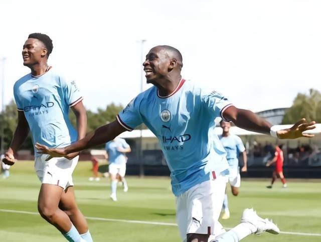 九游体育下载-今晚体能课后，曼城伤情更新备战荷甲，态度坚定，训练强度明显提升(从21世纪安全撤离)