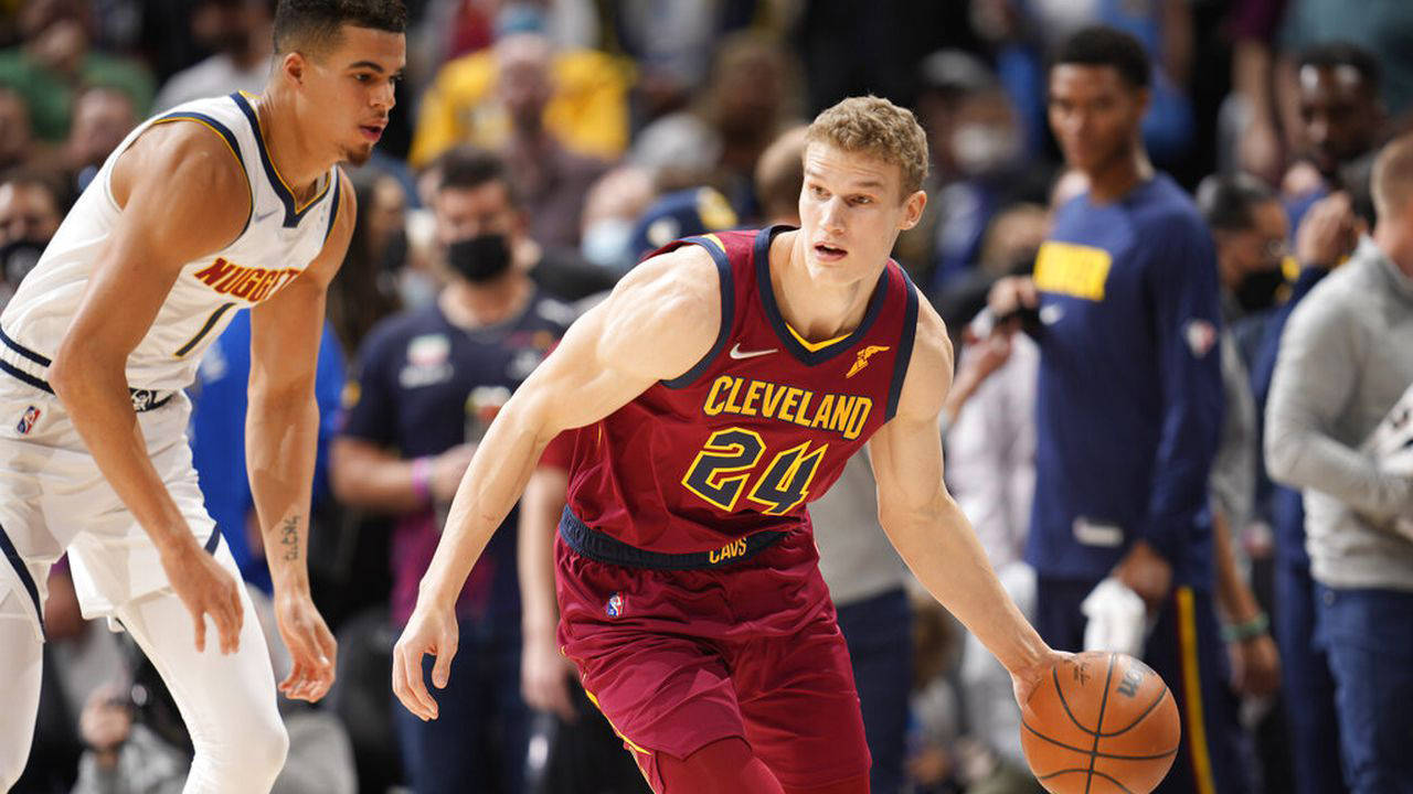 九游体育官网-费耶诺德迎法国杯关键赛；国际比赛日手感冰凉；更衣室稳定；年轻球员得到机会的简单介绍